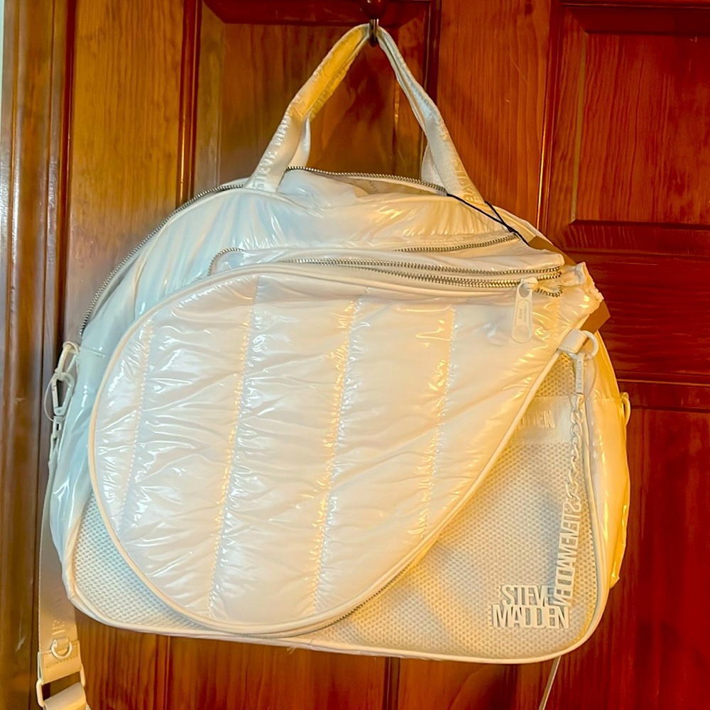 New Steve Madden White BMAE Quilted Giant Satchel NWT Unique